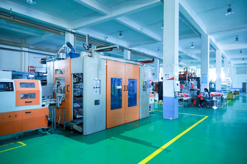 Plastic Products Workshop Picture 3